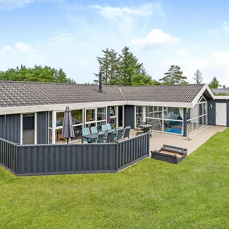 4 Bedroom Stunning In Fjerritslev *